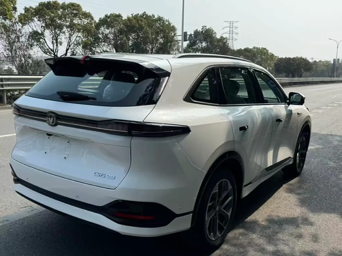 2025 ChangAn CS75 Plus 1.5T 192HP L4 8AT,autocango,china used car exporter,china ev exporter,chinese used car exporter,chinese used ev exporter