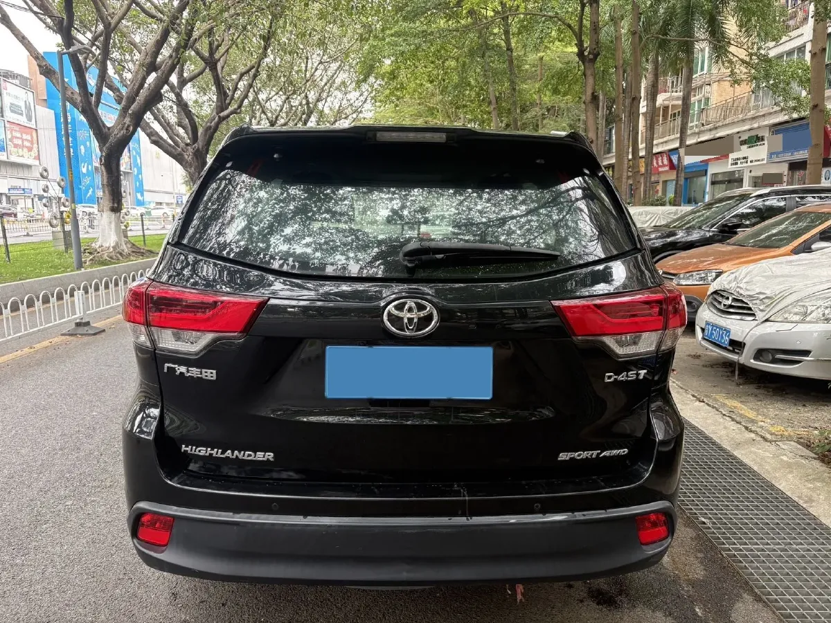 2021 Toyota Highlander 2.0T 220HP L4 6AT,autocango,china used car exporter,china ev exporter,chinese used car exporter,chinese used ev exporter