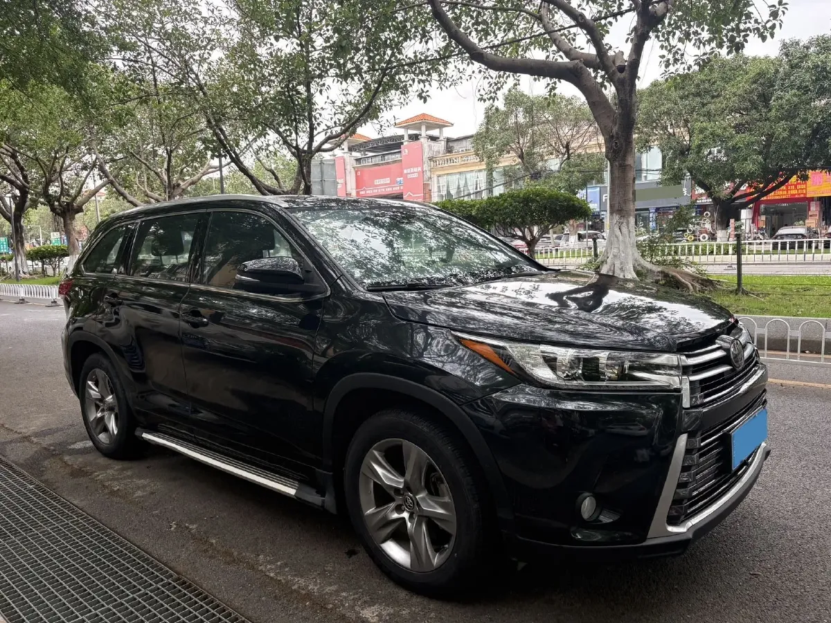 2021 Toyota Highlander 2.0T 220HP L4 6AT,autocango,china used car exporter,china ev exporter,chinese used car exporter,chinese used ev exporter