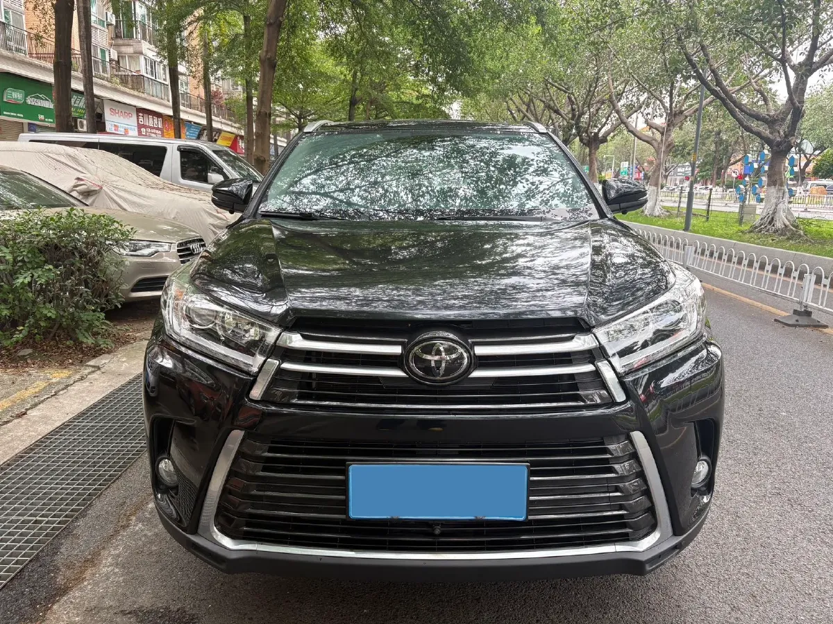 2021 Toyota Highlander 2.0T 220HP L4 6AT,autocango,china used car exporter,china ev exporter,chinese used car exporter,chinese used ev exporter
