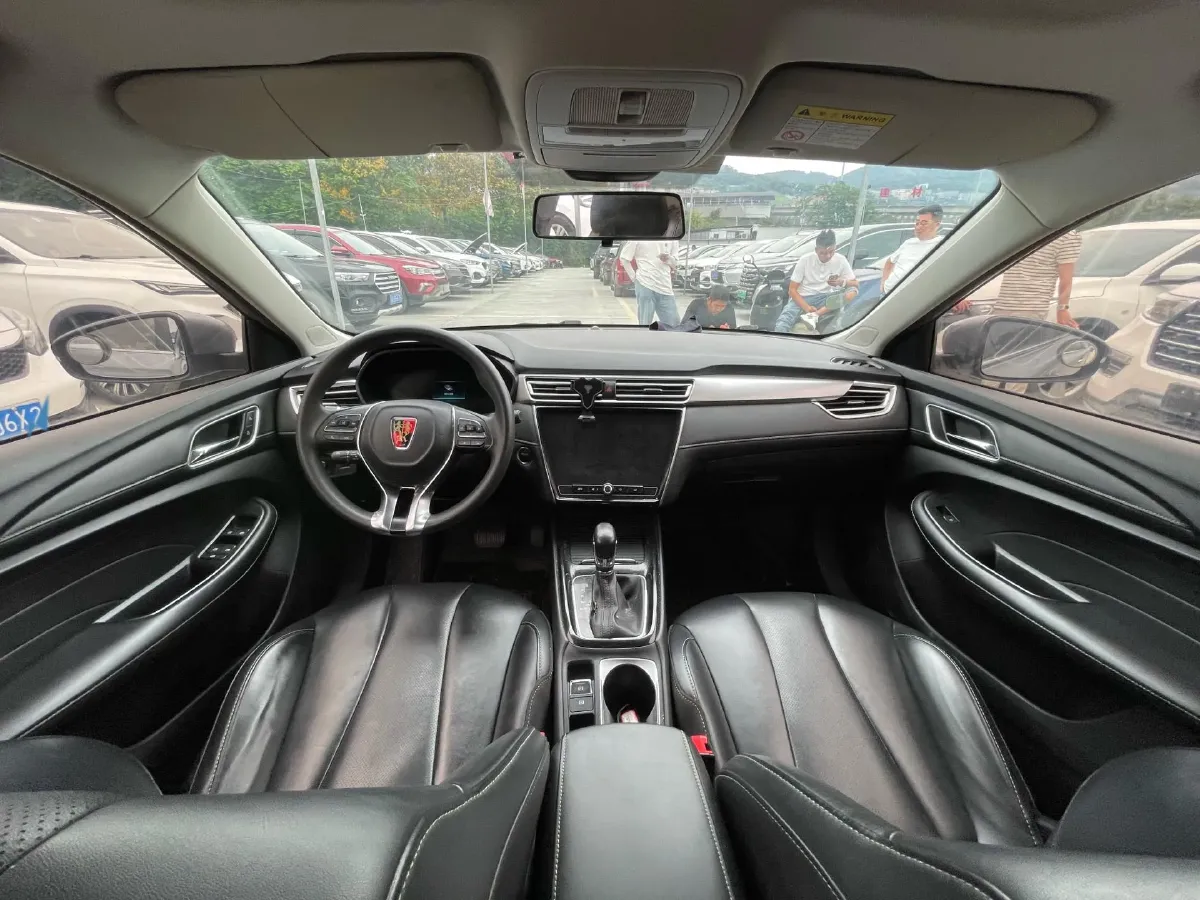 2019 Roewe i5 1.5T 169HP L4 7DCT,autocango,china used car exporter,china ev exporter,chinese used car exporter,chinese used ev exporter