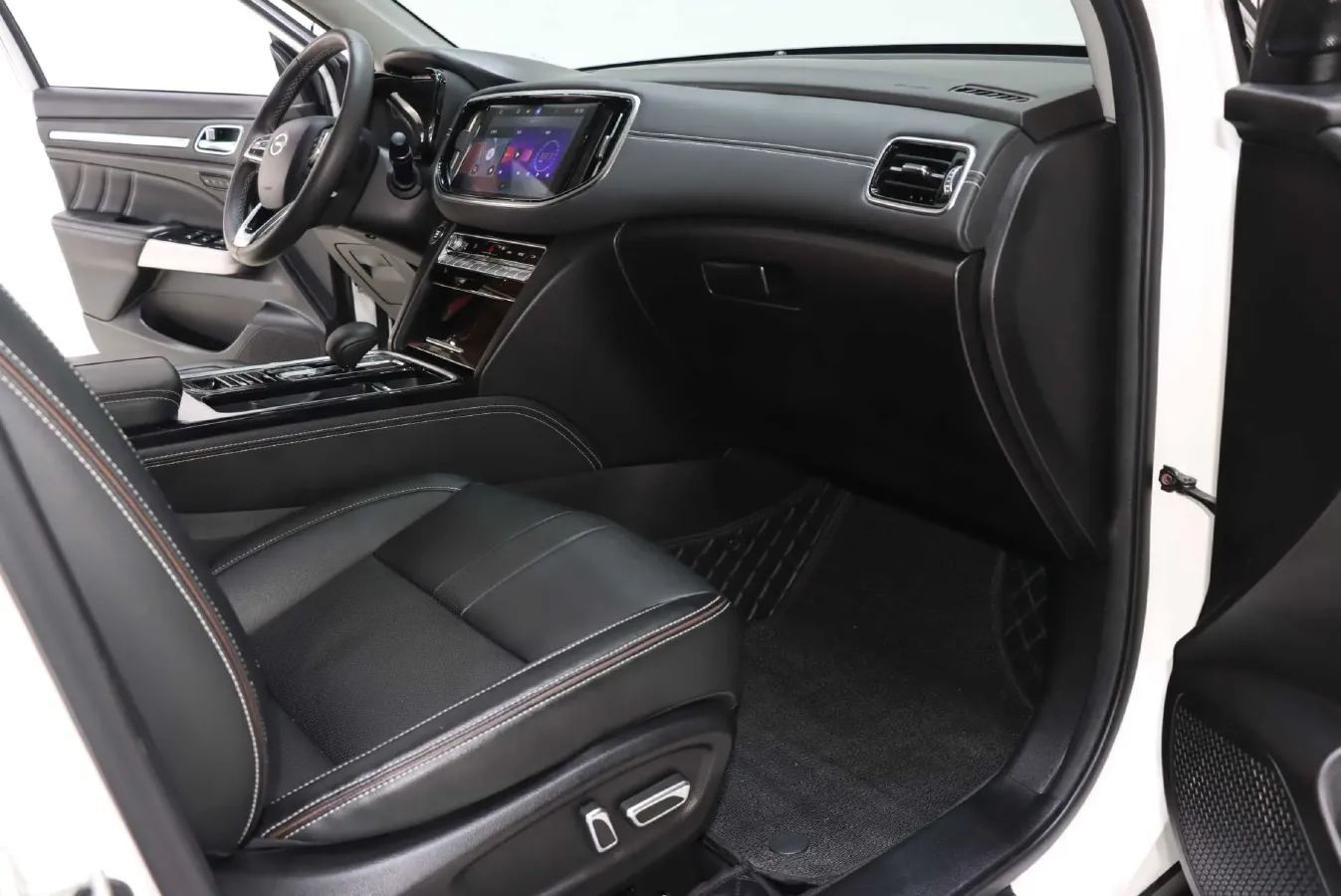 2020 GAC Trumpchi GS8 2.0T 252HP L4 6AT,autocango,china used car exporter,china ev exporter,chinese used car exporter,chinese used ev exporter