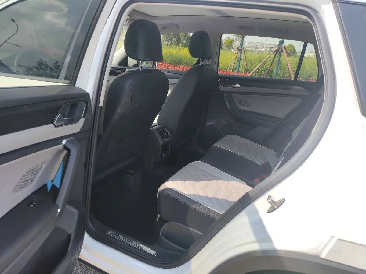 2023 Volkswagen Tayron 2.0T 186HP L4 7DCT,autocango,china used car exporter,china ev exporter,chinese used car exporter,chinese used ev exporter