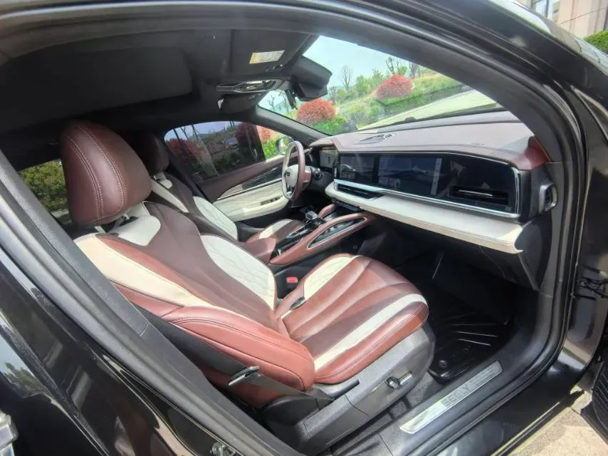 2021 Geely Monjaro 2.0T 218HP L4 7DCT,autocango,china used car exporter,china ev exporter,chinese used car exporter,chinese used ev exporter