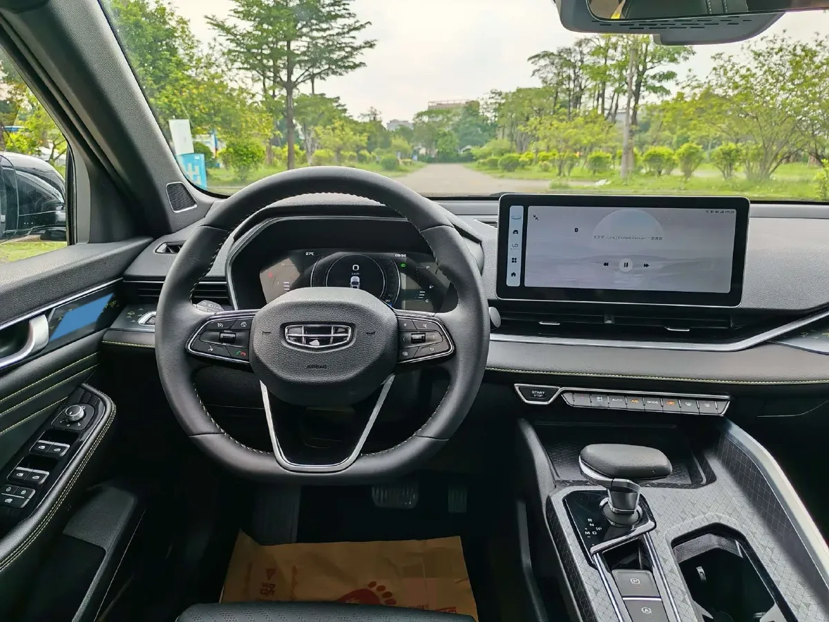 2023 Geely Preface 1.5T 181HP L4 7DCT,autocango,china used car exporter,china ev exporter,chinese used car exporter,chinese used ev exporter