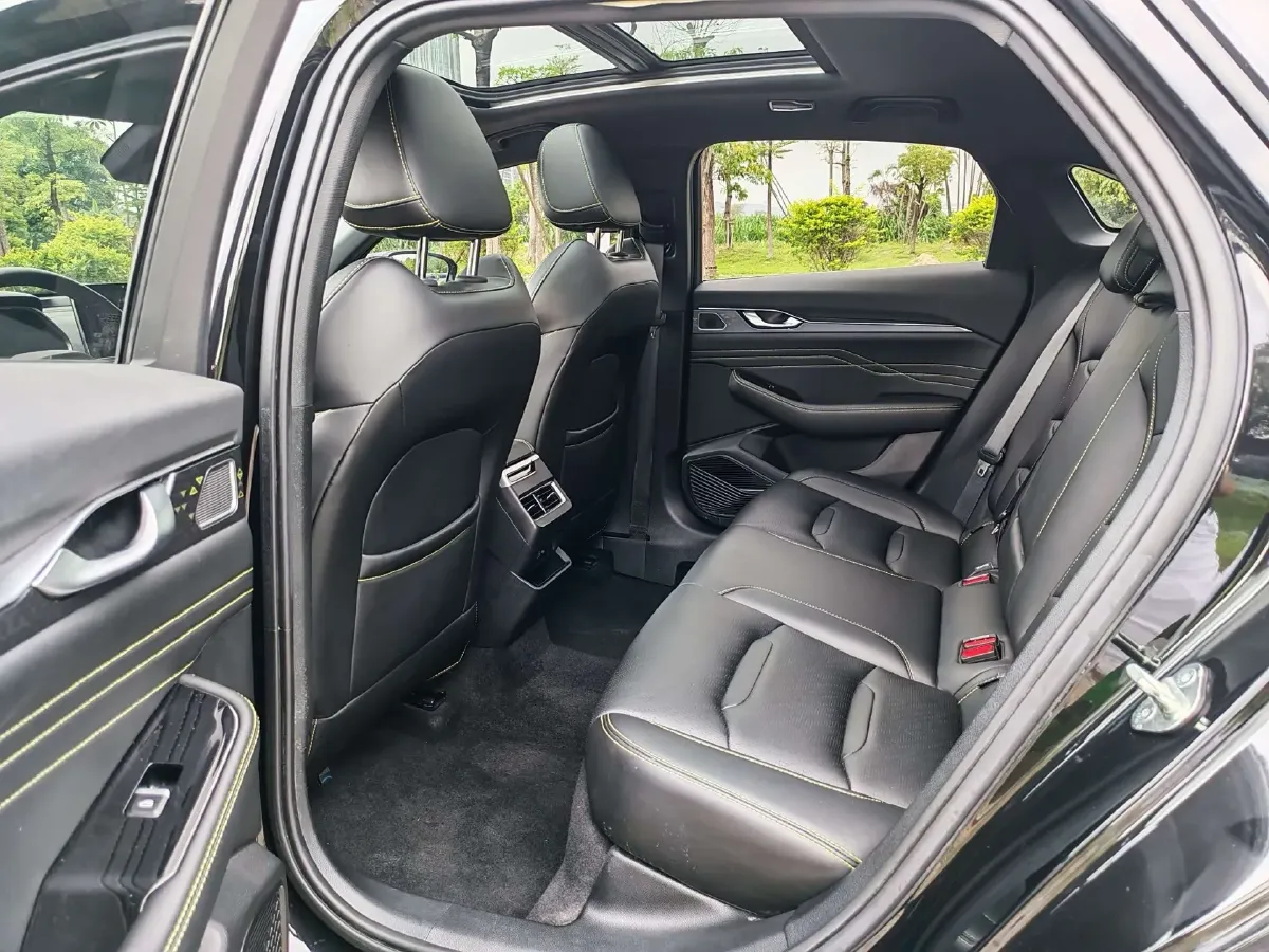 2023 Geely Preface 1.5T 181HP L4 7DCT,autocango,china used car exporter,china ev exporter,chinese used car exporter,chinese used ev exporter