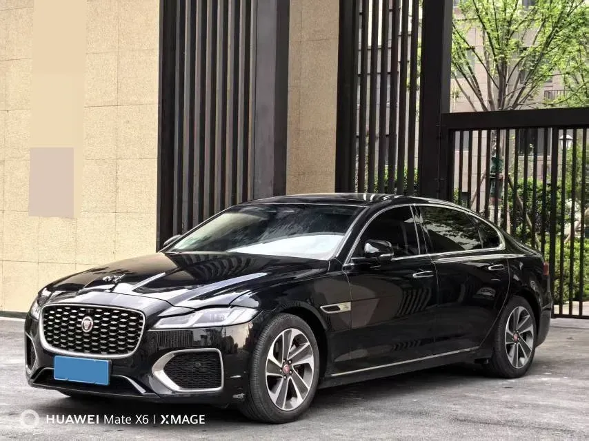 2022 Jaguar XFL 2.0T 200HP L4 8AT,autocango,china used car exporter,china ev exporter,chinese used car exporter,chinese used ev exporter