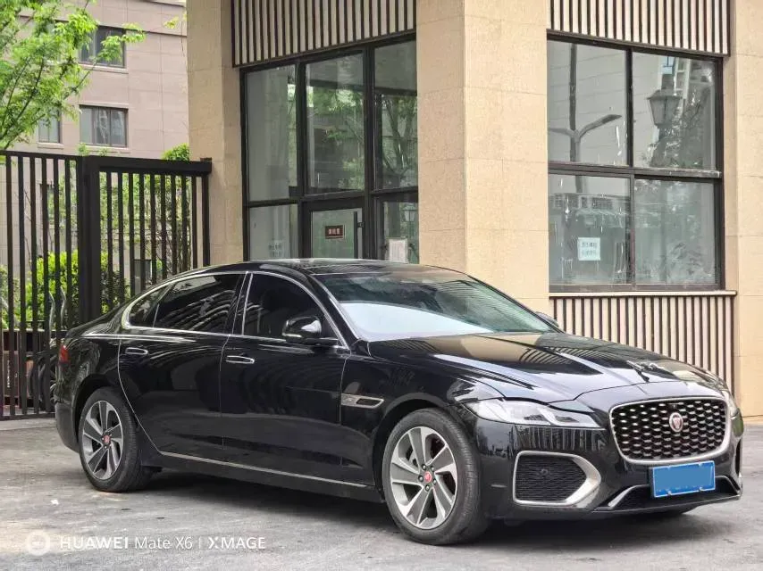 2022 Jaguar XFL 2.0T 200HP L4 8AT,autocango,china used car exporter,china ev exporter,chinese used car exporter,chinese used ev exporter