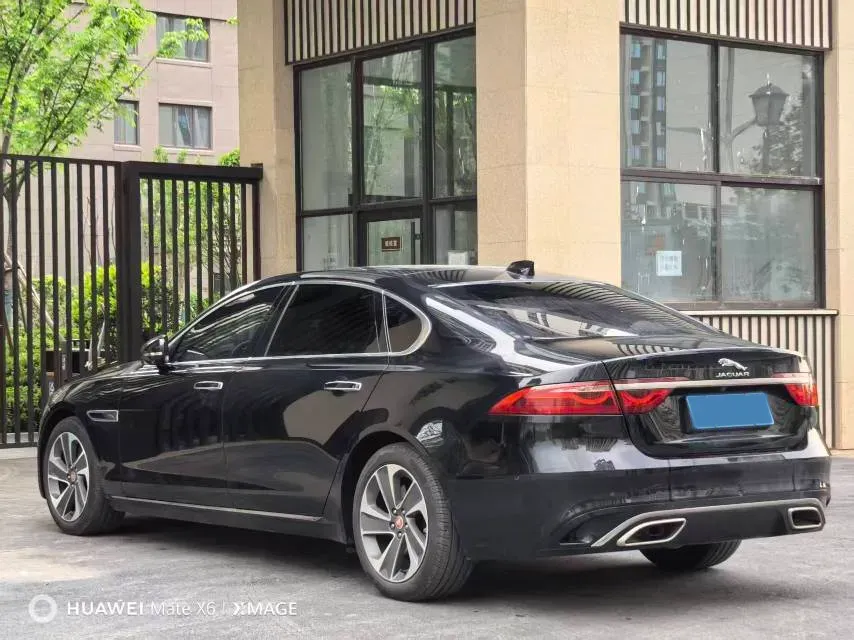 2022 Jaguar XFL 2.0T 200HP L4 8AT,autocango,china used car exporter,china ev exporter,chinese used car exporter,chinese used ev exporter