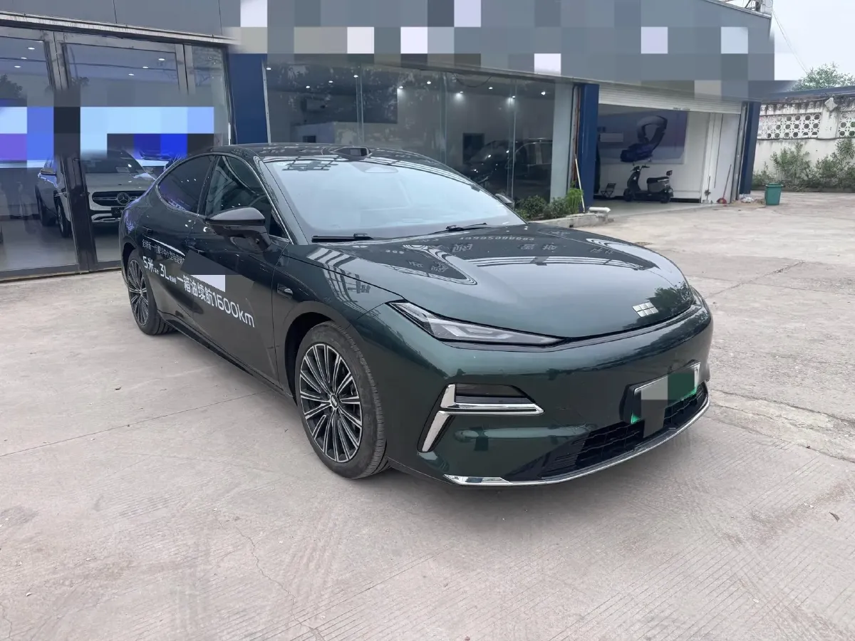 2025 Geely Galaxy Starshine 8 1.5T 163HP L4 3DHT PHEV 27.69KWH,autocango,china used car exporter,china ev exporter,chinese used car exporter,chinese used ev exporter