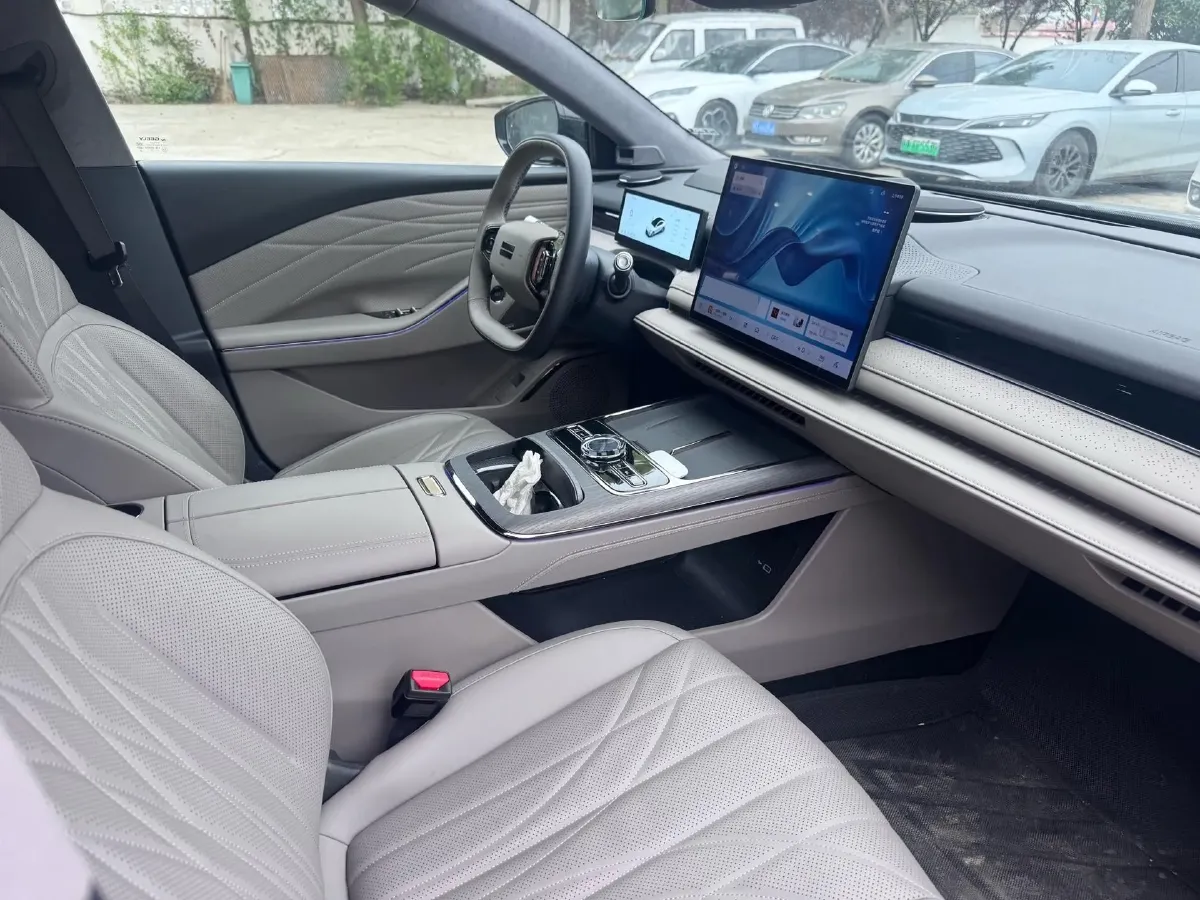 2025 Geely Galaxy Starshine 8 1.5T 163HP L4 3DHT PHEV 27.69KWH,autocango,china used car exporter,china ev exporter,chinese used car exporter,chinese used ev exporter