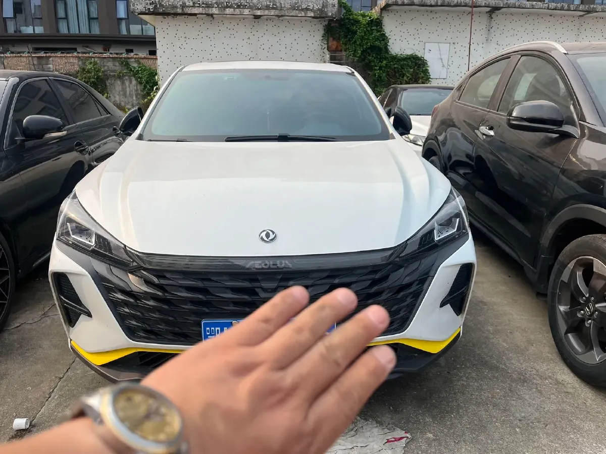 2023 DongFeng Aeolus YiXuan 1.5T 197HP L4 6DCT,autocango,china used car exporter,china ev exporter,chinese used car exporter,chinese used ev exporter