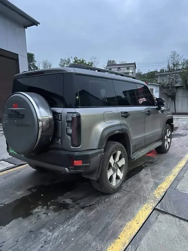 2025 Beijing BJ40 REEV REEV 188HP REEV 40.3KWH,autocango,china used car exporter,china ev exporter,chinese used car exporter,chinese used ev exporter