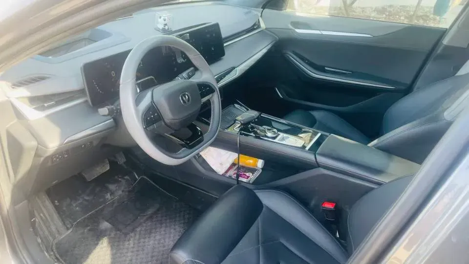 2023 ChangAn Raeton Plus 1.5T 188HP L4 7DCT,autocango,china used car exporter,china ev exporter,chinese used car exporter,chinese used ev exporter