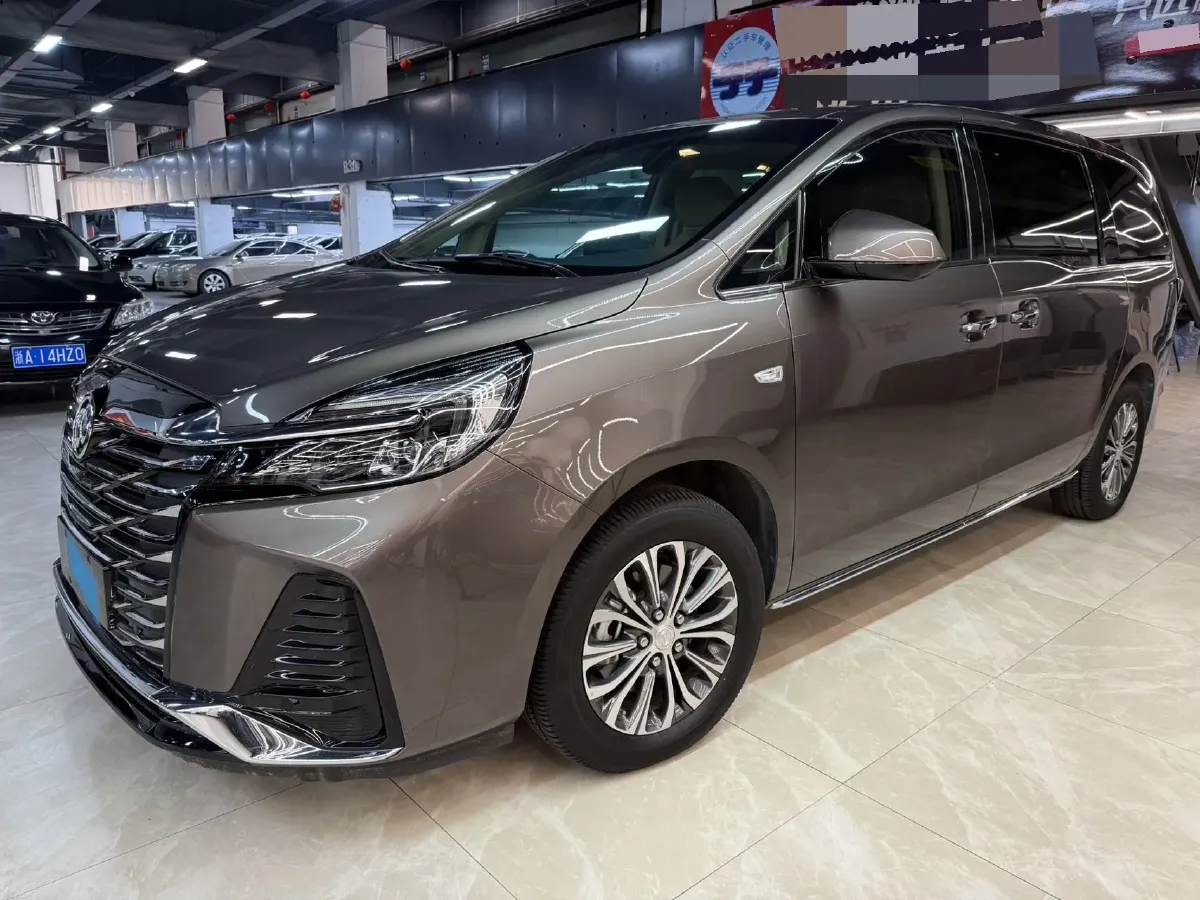 2023 Buick GL8 2.0T 237HP L4 9AT,autocango,china used car exporter,china ev exporter,chinese used car exporter,chinese used ev exporter