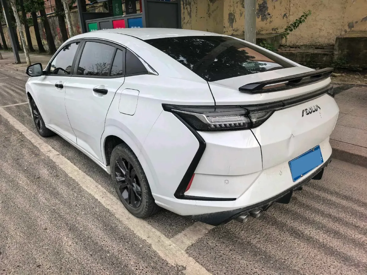 2023 DongFeng Aeolus YiXuan 1.5L 125HP L4 6DCT,autocango,china used car exporter,china ev exporter,chinese used car exporter,chinese used ev exporter