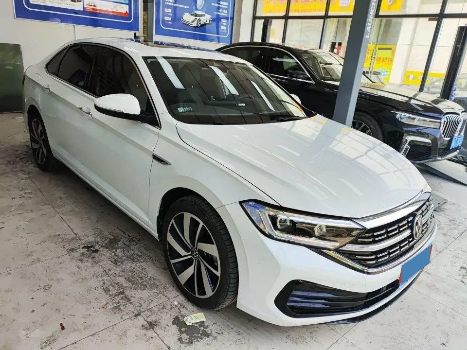 2025 Volkswagen Sagitar 1.5T 160HP L4 7DCT,autocango,china used car exporter,china ev exporter,chinese used car exporter,chinese used ev exporter