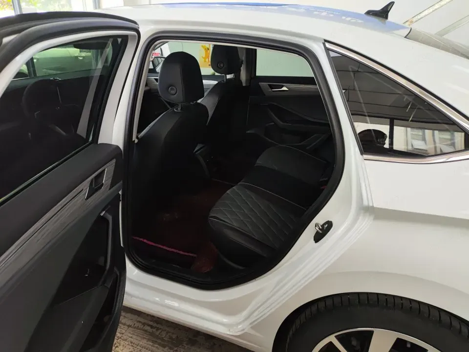 2025 Volkswagen Sagitar 1.5T 160HP L4 7DCT,autocango,china used car exporter,china ev exporter,chinese used car exporter,chinese used ev exporter