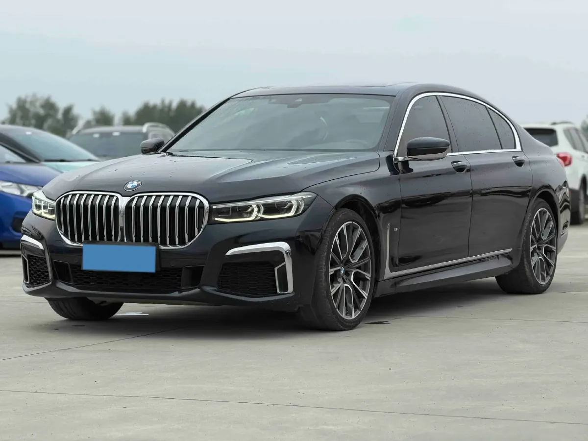 2019 BMW 7 Series 3.0T 340HP L6 8AT,autocango,china used car exporter,china ev exporter,chinese used car exporter,chinese used ev exporter