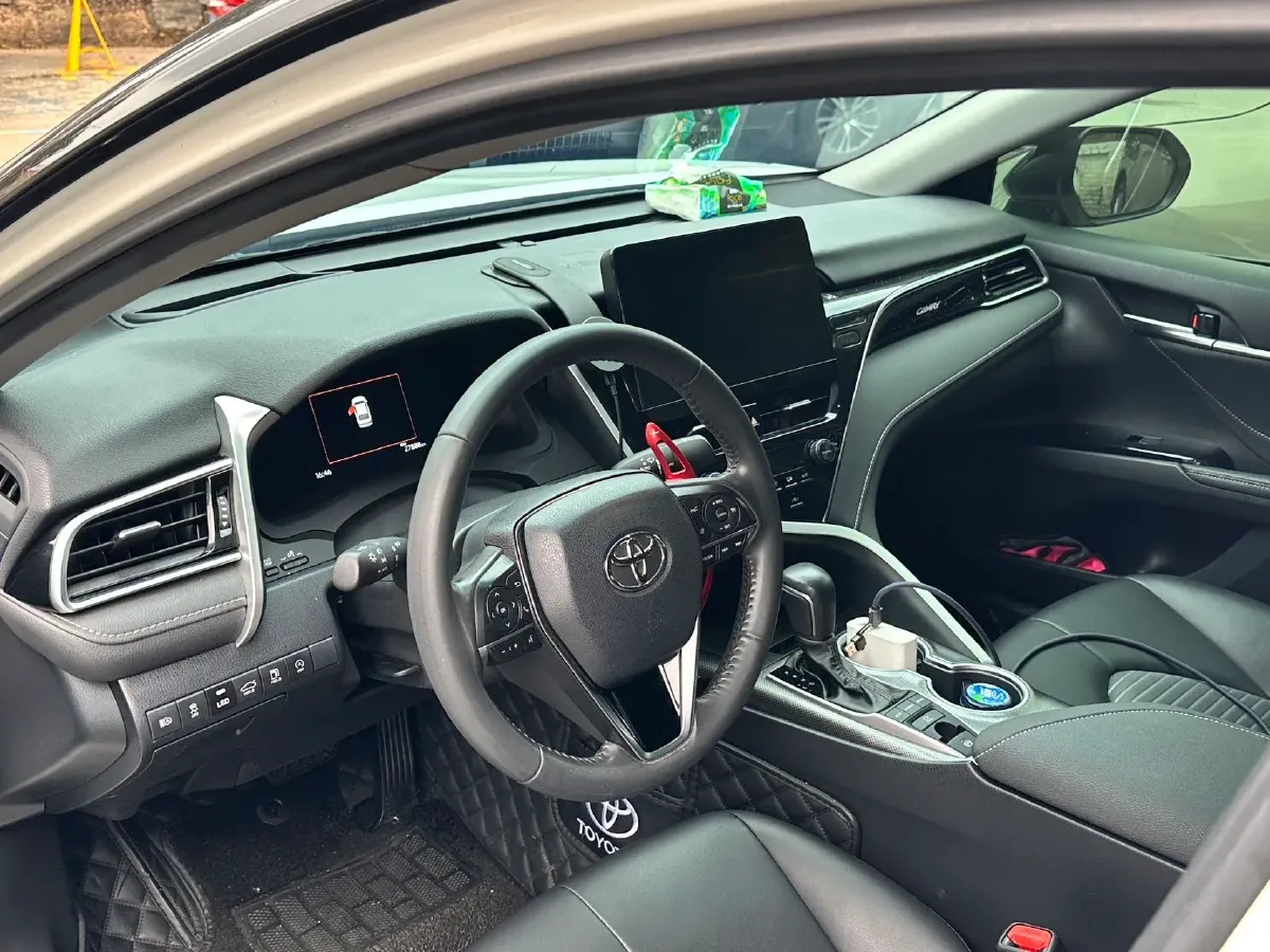 2023 Toyota Camry 2.5L 207HP L4 8AT,autocango,china used car exporter,china ev exporter,chinese used car exporter,chinese used ev exporter