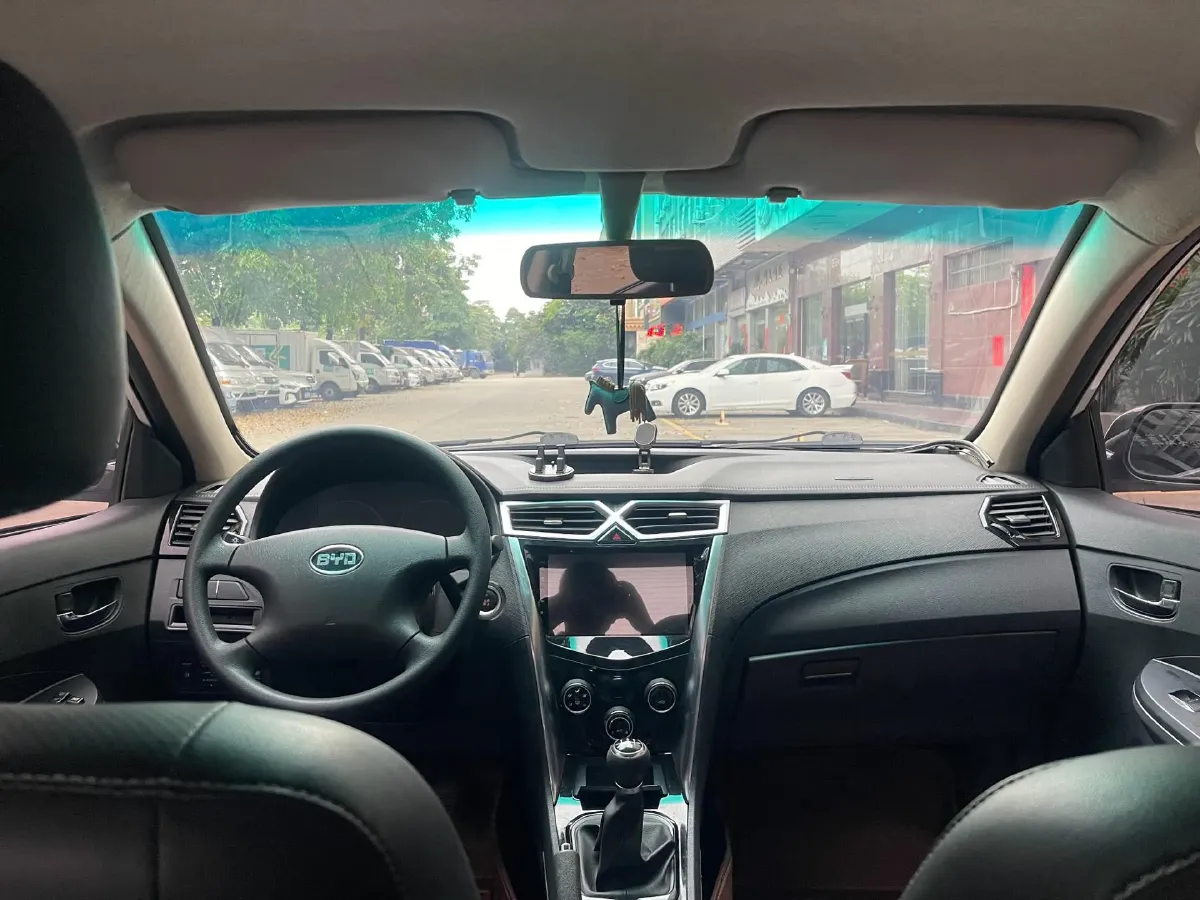 2020 BYD F3 1.5L 109HP L4 5MT,autocango,china used car exporter,china ev exporter,chinese used car exporter,chinese used ev exporter