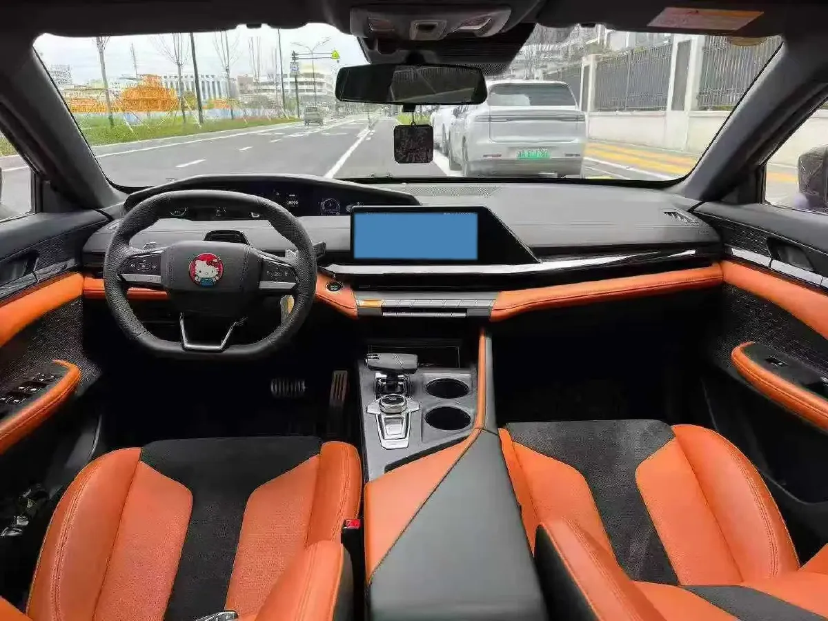 2023 ChangAn UNI-V 2.0T 233HP L4 8AT,autocango,china used car exporter,china ev exporter,chinese used car exporter,chinese used ev exporter