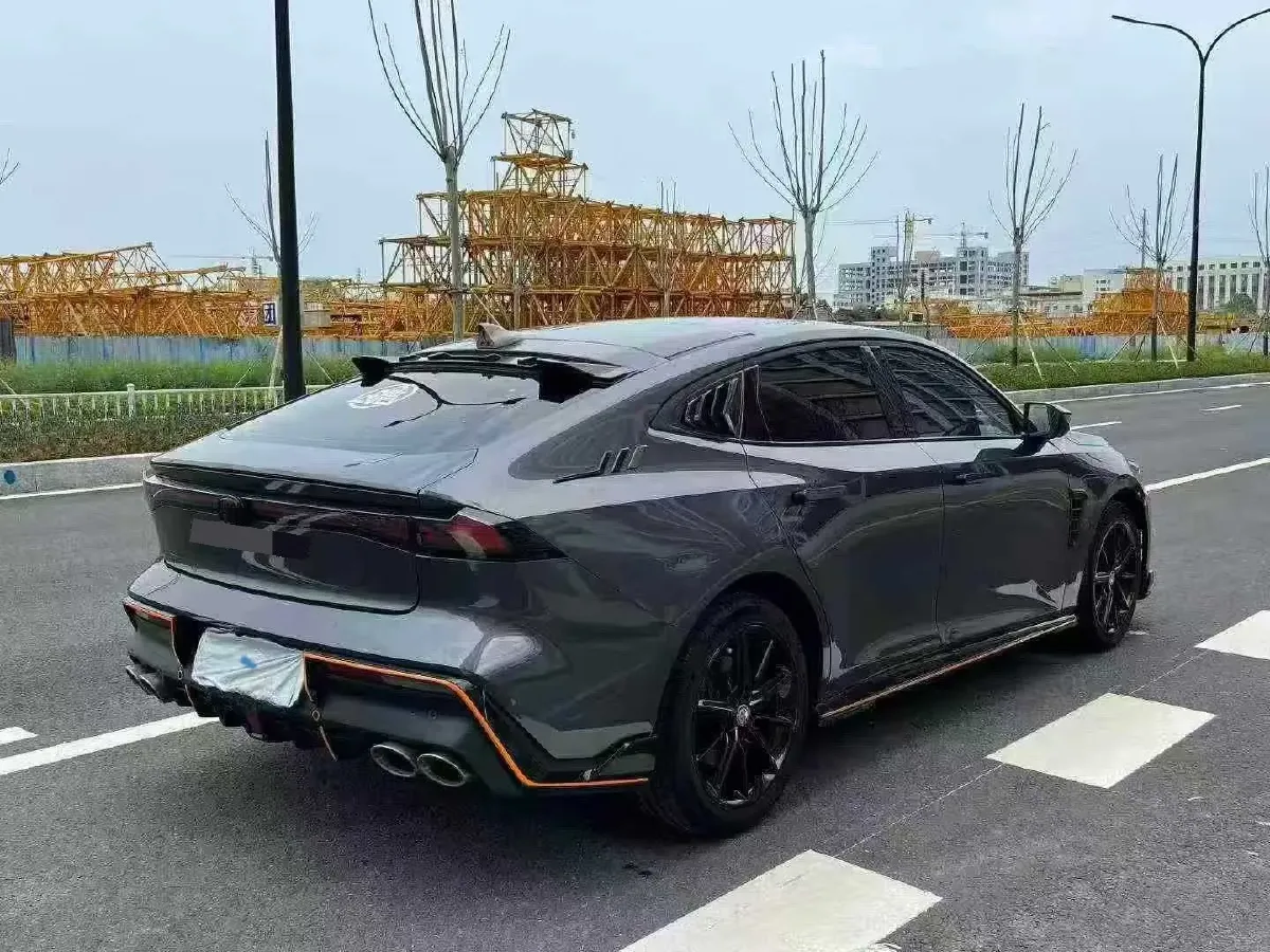 2023 ChangAn UNI-V 2.0T 233HP L4 8AT,autocango,china used car exporter,china ev exporter,chinese used car exporter,chinese used ev exporter