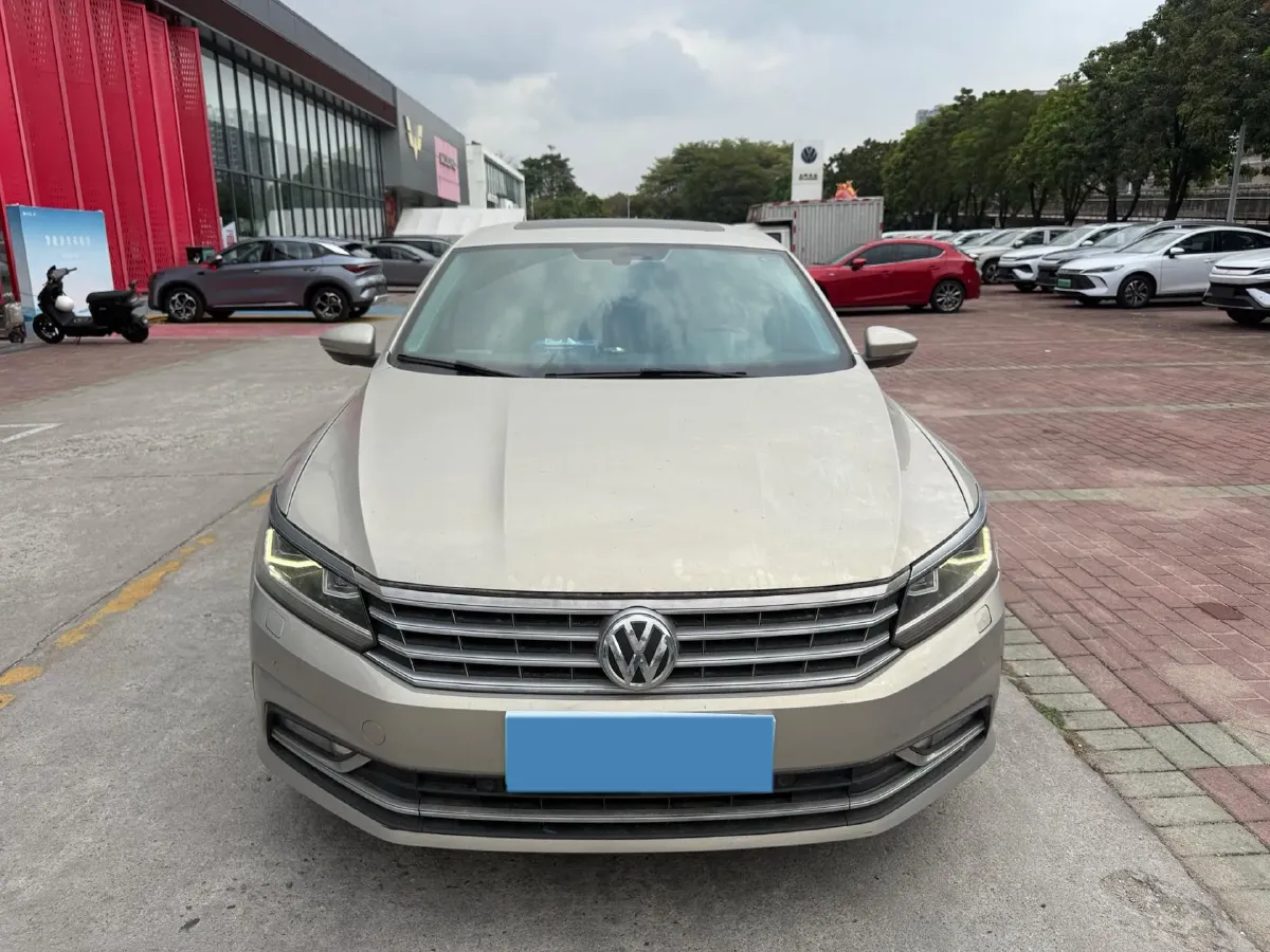 2016 Volkswagen Passat 1.8T 180HP L4 7DCT,autocango,china used car exporter,china ev exporter,chinese used car exporter,chinese used ev exporter