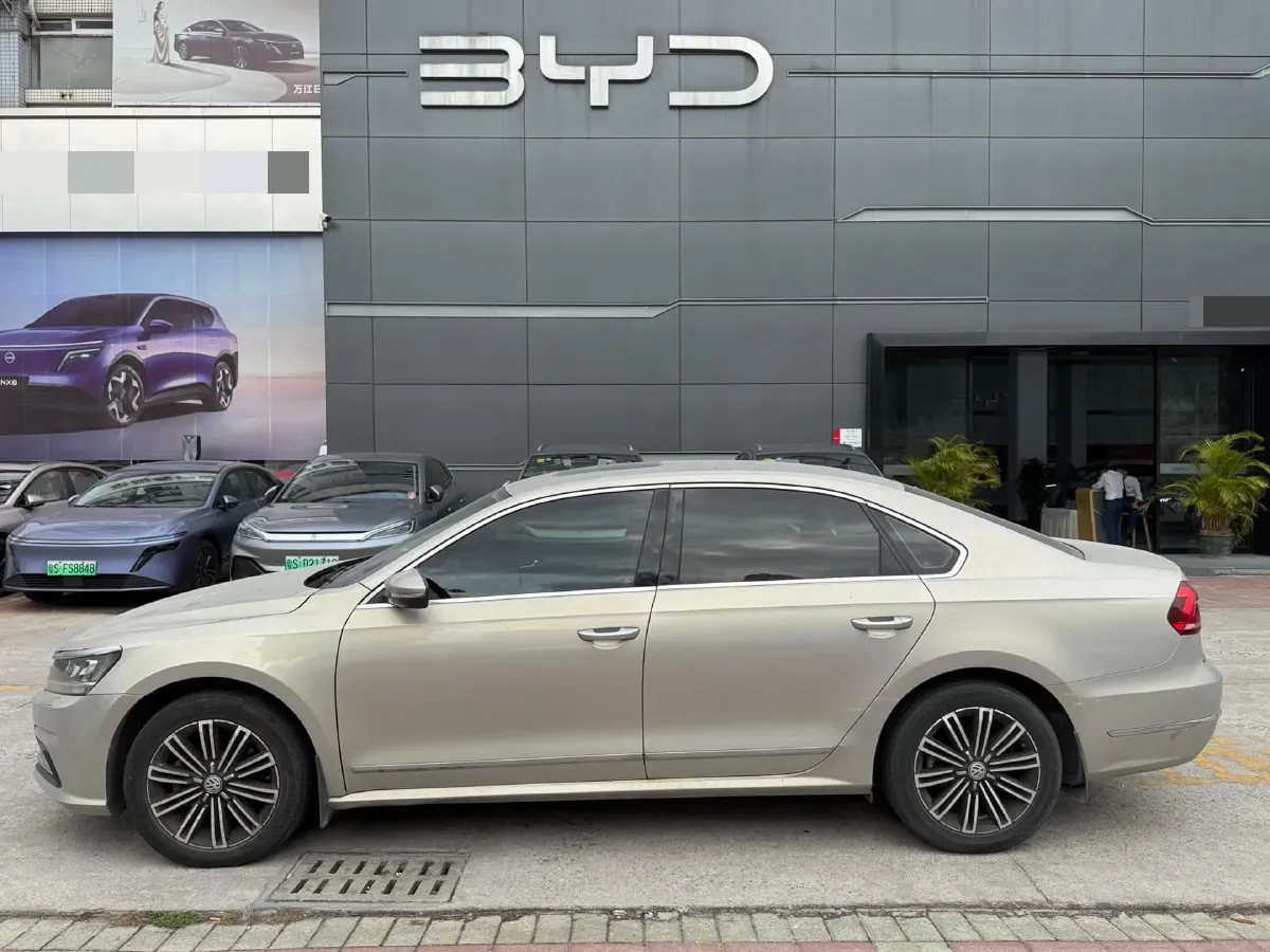 2016 Volkswagen Passat 1.8T 180HP L4 7DCT,autocango,china used car exporter,china ev exporter,chinese used car exporter,chinese used ev exporter