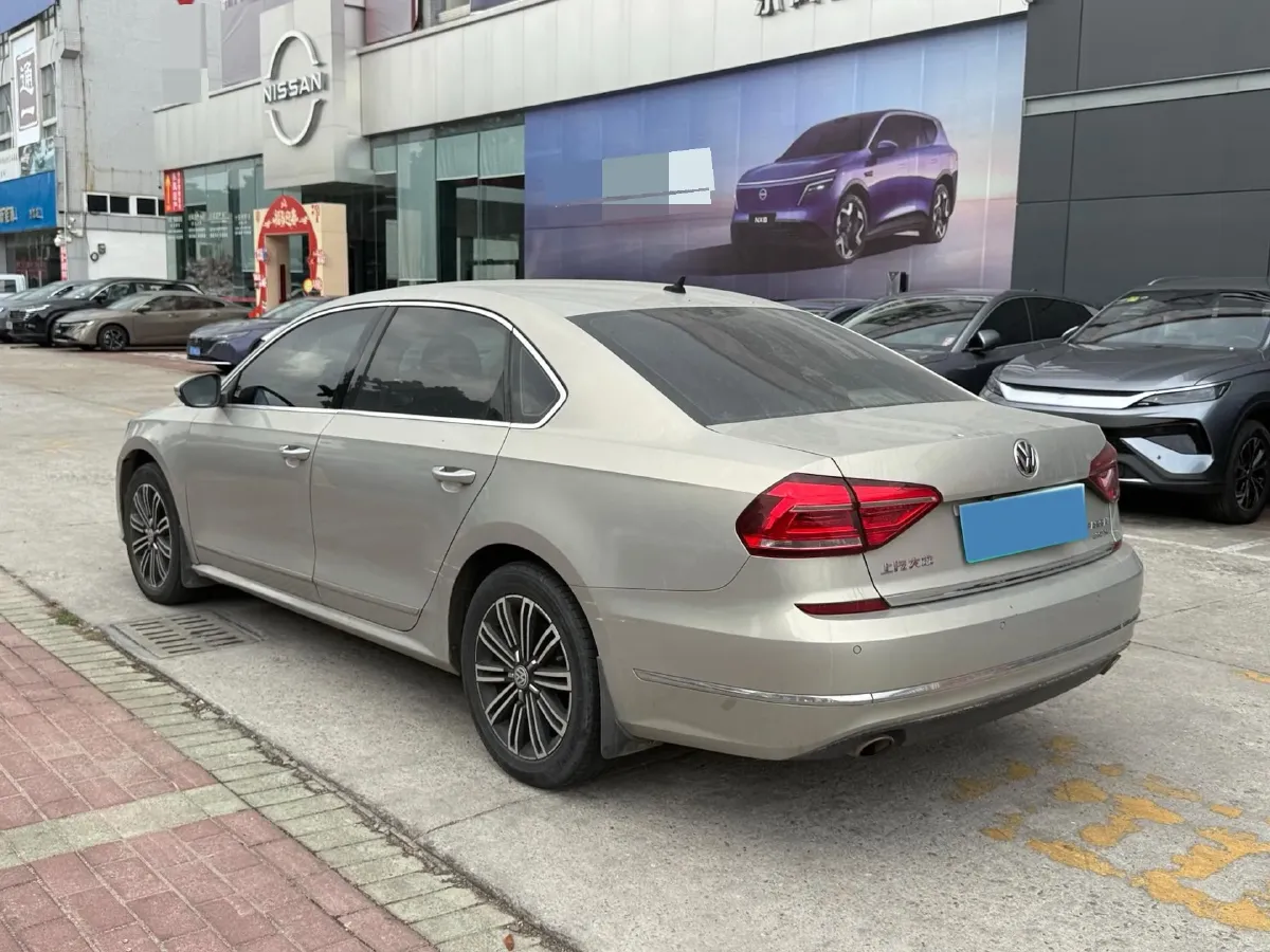 2016 Volkswagen Passat 1.8T 180HP L4 7DCT,autocango,china used car exporter,china ev exporter,chinese used car exporter,chinese used ev exporter