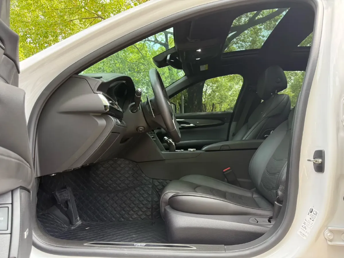 2021 Cadillac CT6 2.0T 237HP L4 10AT,autocango,china used car exporter,china ev exporter,chinese used car exporter,chinese used ev exporter