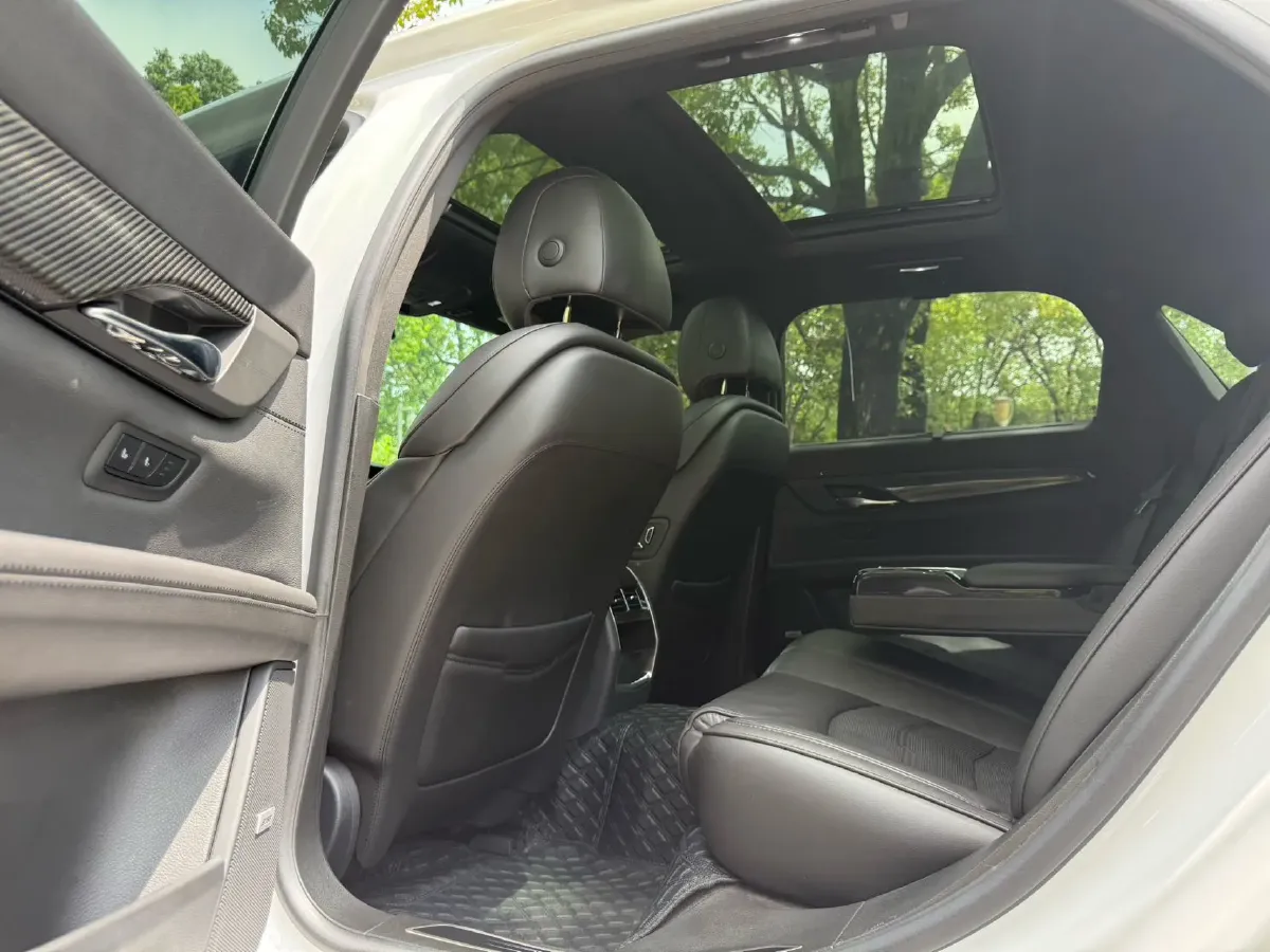 2021 Cadillac CT6 2.0T 237HP L4 10AT,autocango,china used car exporter,china ev exporter,chinese used car exporter,chinese used ev exporter