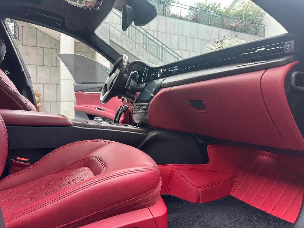 2019 Maserati Quattroporte 3.0T 430HP V6 8AT,autocango,china used car exporter,china ev exporter,chinese used car exporter,chinese used ev exporter