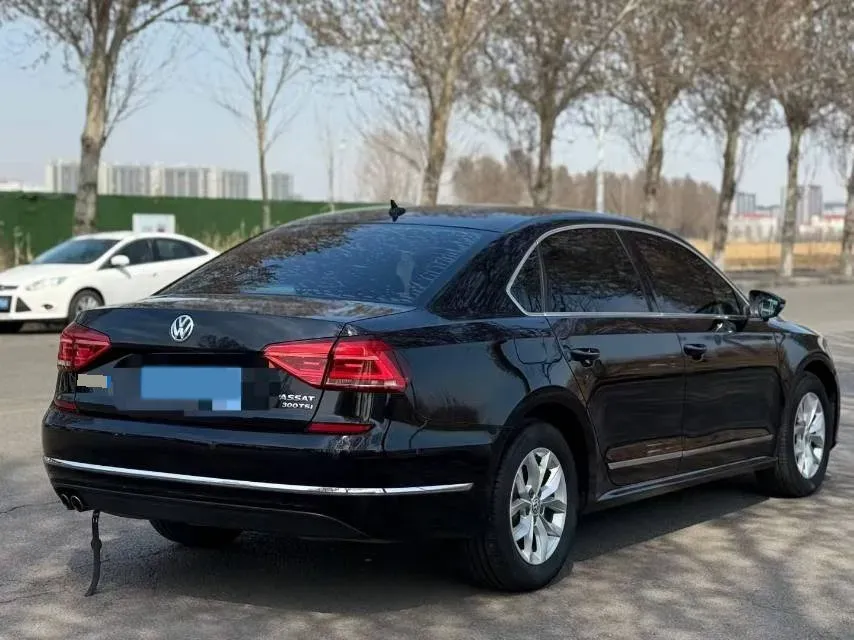 2015 Volkswagen Passat 1.8T 160HP L4 6AT,autocango,china used car exporter,china ev exporter,chinese used car exporter,chinese used ev exporter
