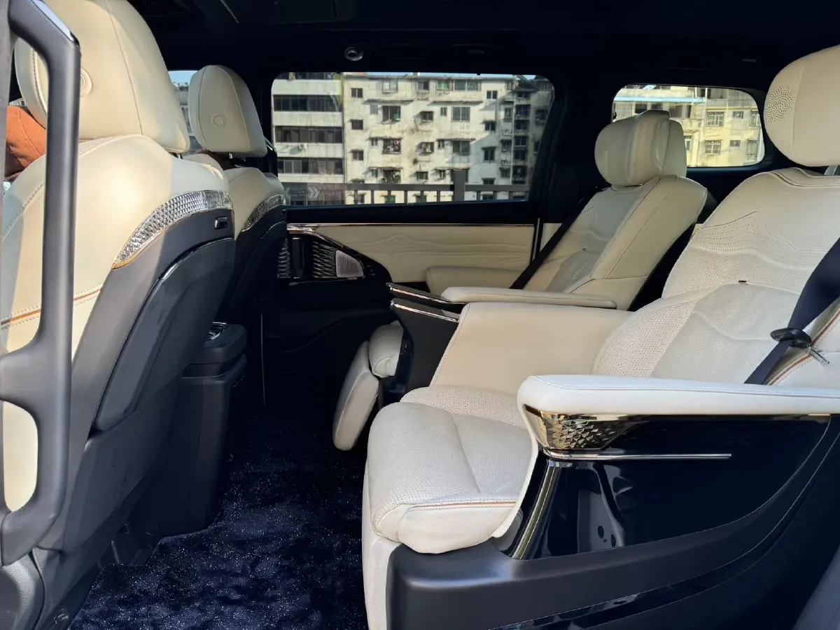 2023 GAC Trumpchi M8 2.0T 190HP L4 E-CVT Hybrid,autocango,china used car exporter,china ev exporter,chinese used car exporter,chinese used ev exporter