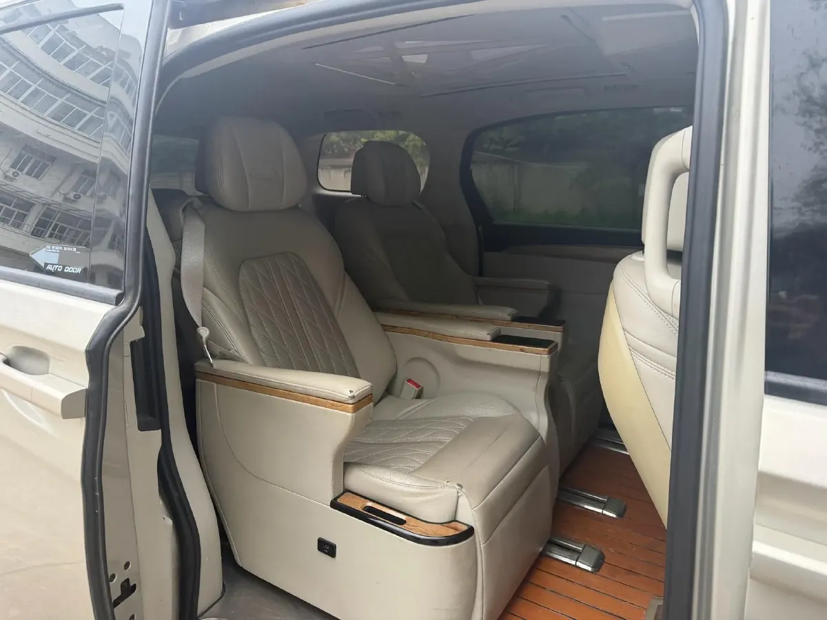 2018 Buick GL8 2.0T 260HP L4 6AT,autocango,china used car exporter,china ev exporter,chinese used car exporter,chinese used ev exporter