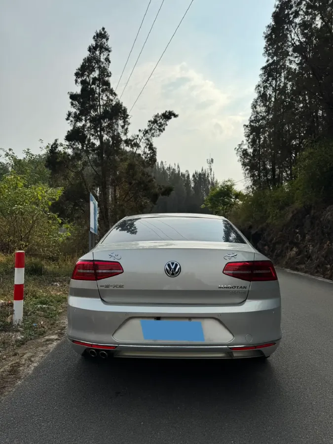 2018 Volkswagen Magotan 1.8T 180HP L4 7DCT,autocango,china used car exporter,china ev exporter,chinese used car exporter,chinese used ev exporter