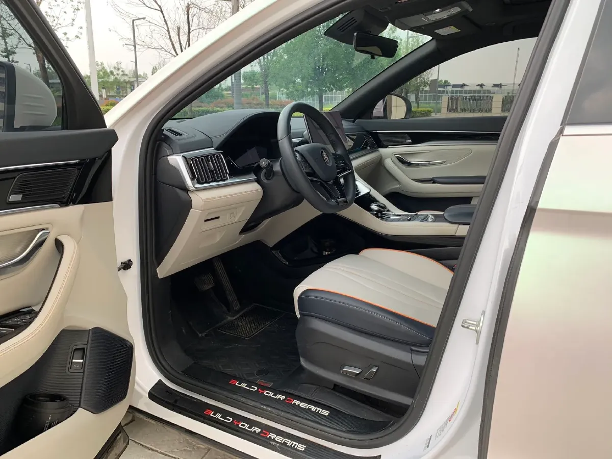 2021 Geely JiaJi 1.5T 177HP L3 7DCT PHEV 11.3KWH,autocango,china used car exporter,china ev exporter,chinese used car exporter,chinese used ev exporter