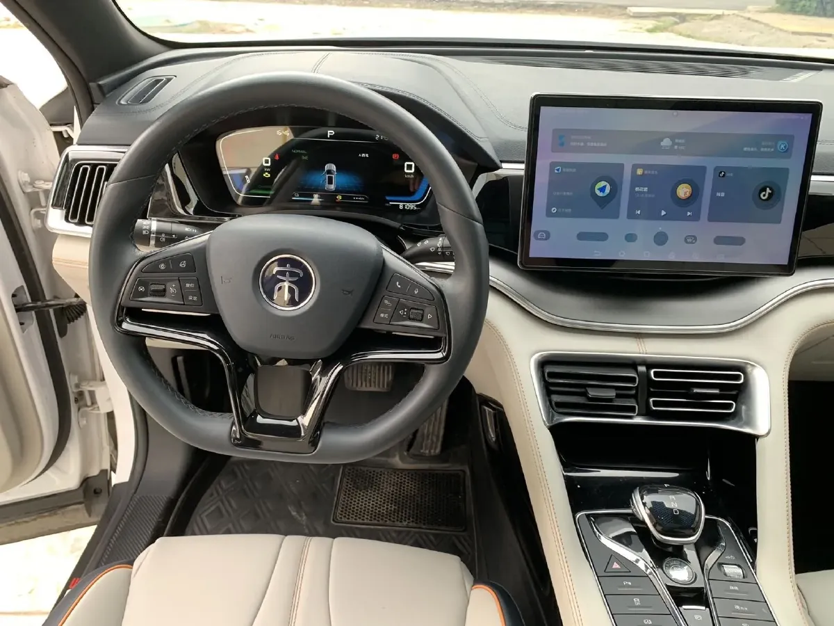 2021 Geely JiaJi 1.5T 177HP L3 7DCT PHEV 11.3KWH,autocango,china used car exporter,china ev exporter,chinese used car exporter,chinese used ev exporter