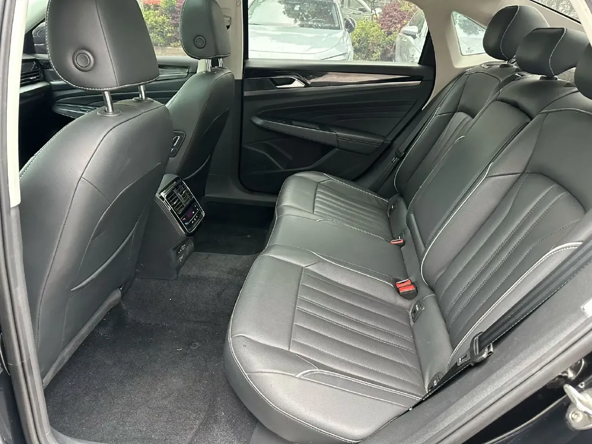 2022 Skoda Kodiak GT 2.0T 186HP L4 7DCT,autocango,china used car exporter,china ev exporter,chinese used car exporter,chinese used ev exporter