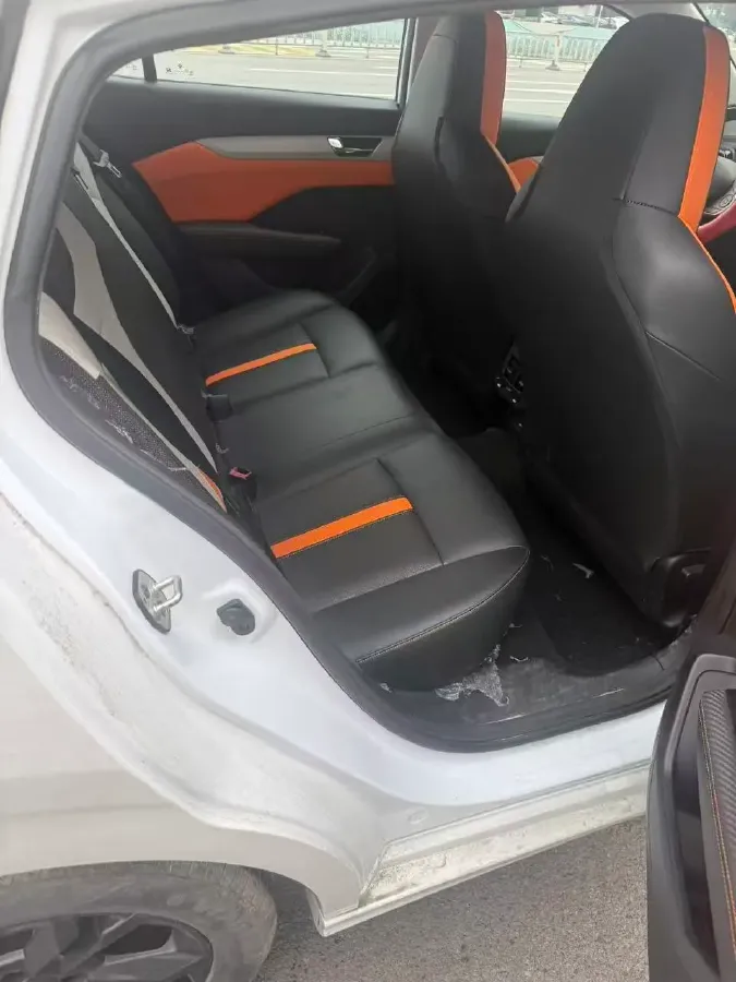 2023 DongFeng Aeolus YiXuan 1.5L 125HP L4 6DCT,autocango,china used car exporter,china ev exporter,chinese used car exporter,chinese used ev exporter