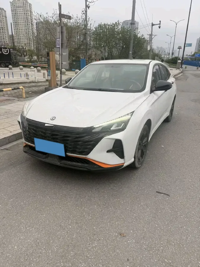 2023 DongFeng Aeolus YiXuan 1.5L 125HP L4 6DCT,autocango,china used car exporter,china ev exporter,chinese used car exporter,chinese used ev exporter
