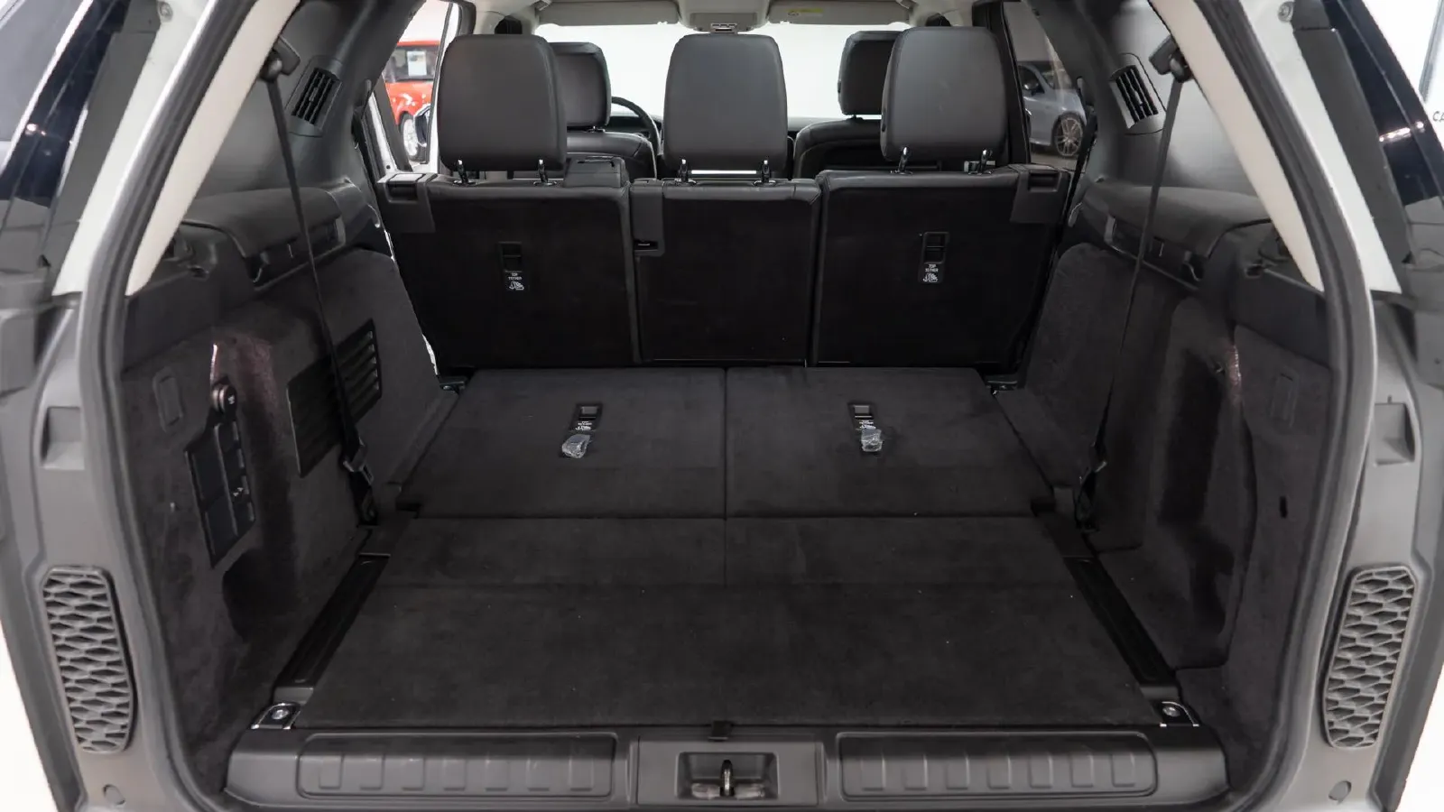 2020 Land Rover Discovery 3.0T 340HP V6 8AT,autocango,china used car exporter,china ev exporter,chinese used car exporter,chinese used ev exporter