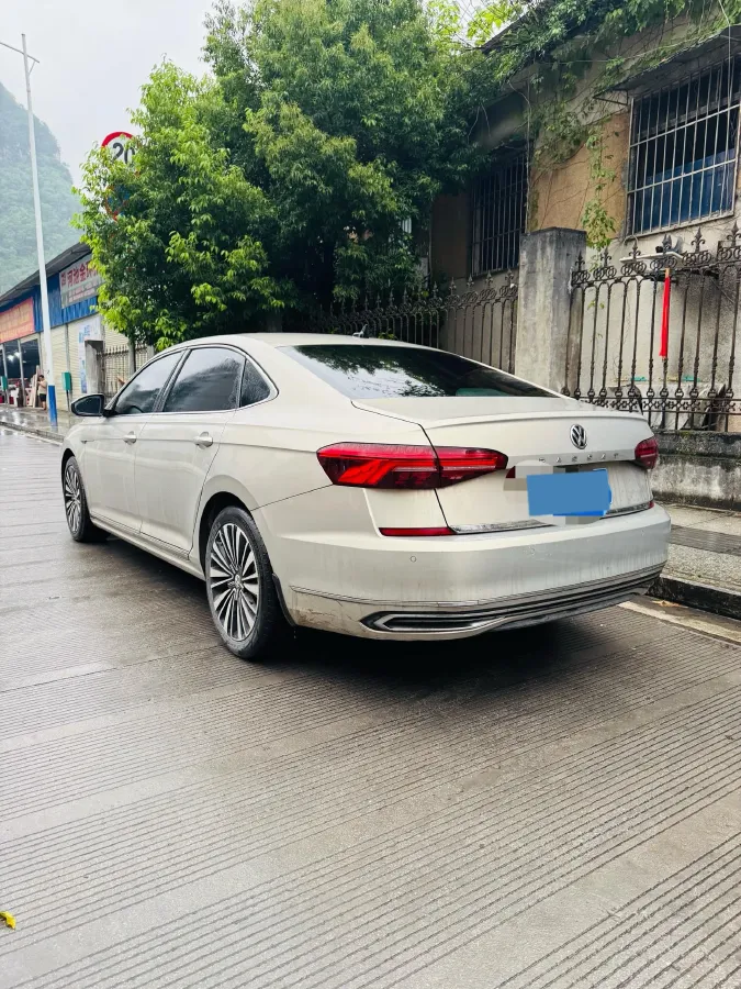 2020 Volkswagen Passat 2.0T 186HP L4 7DCT,autocango,china used car exporter,china ev exporter,chinese used car exporter,chinese used ev exporter