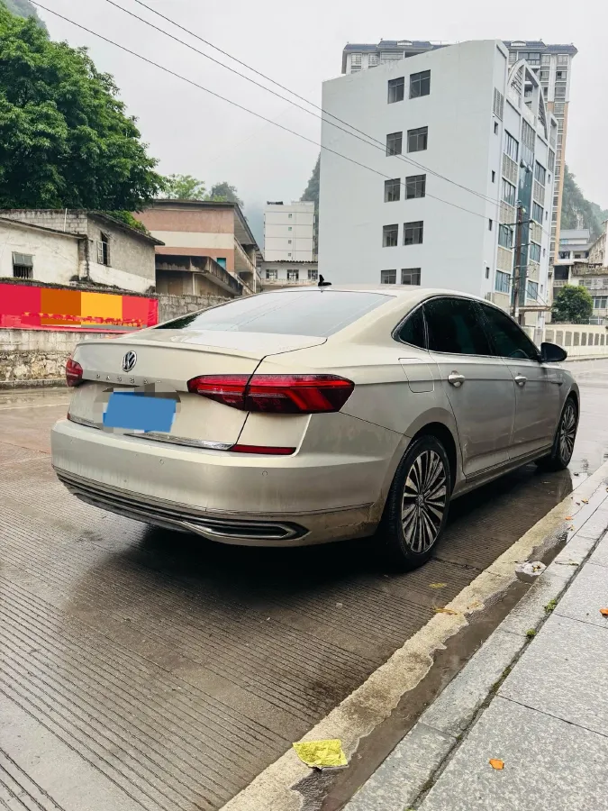 2020 Volkswagen Passat 2.0T 186HP L4 7DCT,autocango,china used car exporter,china ev exporter,chinese used car exporter,chinese used ev exporter