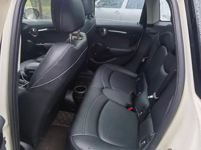 2018 MINI COUNTRYMAN 1.5T 136HP L3 6AT,autocango,china used car exporter,china ev exporter,chinese used car exporter,chinese used ev exporter