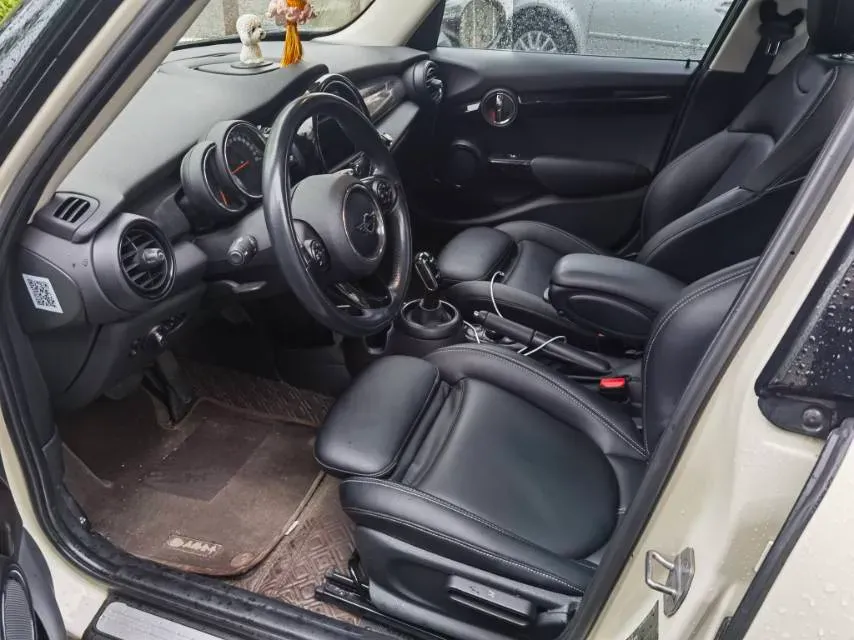 2018 MINI COUNTRYMAN 1.5T 136HP L3 6AT,autocango,china used car exporter,china ev exporter,chinese used car exporter,chinese used ev exporter