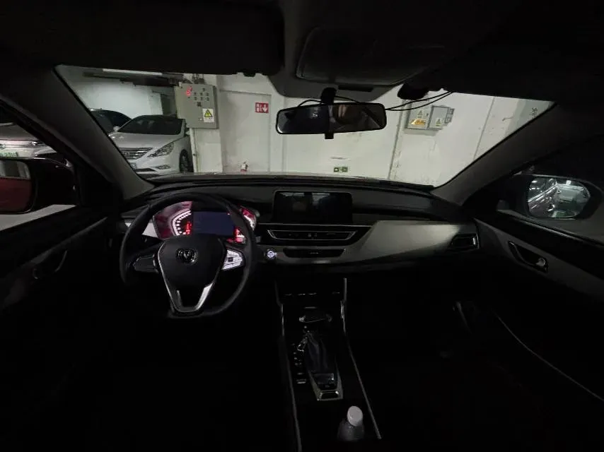 2020 ChangAn CS75 1.5T 178HP L4 7DCT,autocango,china used car exporter,china ev exporter,chinese used car exporter,chinese used ev exporter