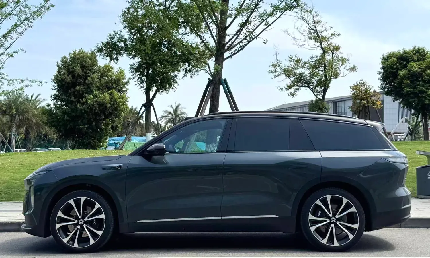 2024 Porsche Macan All-Electric BEV 100KWH,autocango,china used car exporter,china ev exporter,chinese used car exporter,chinese used ev exporter