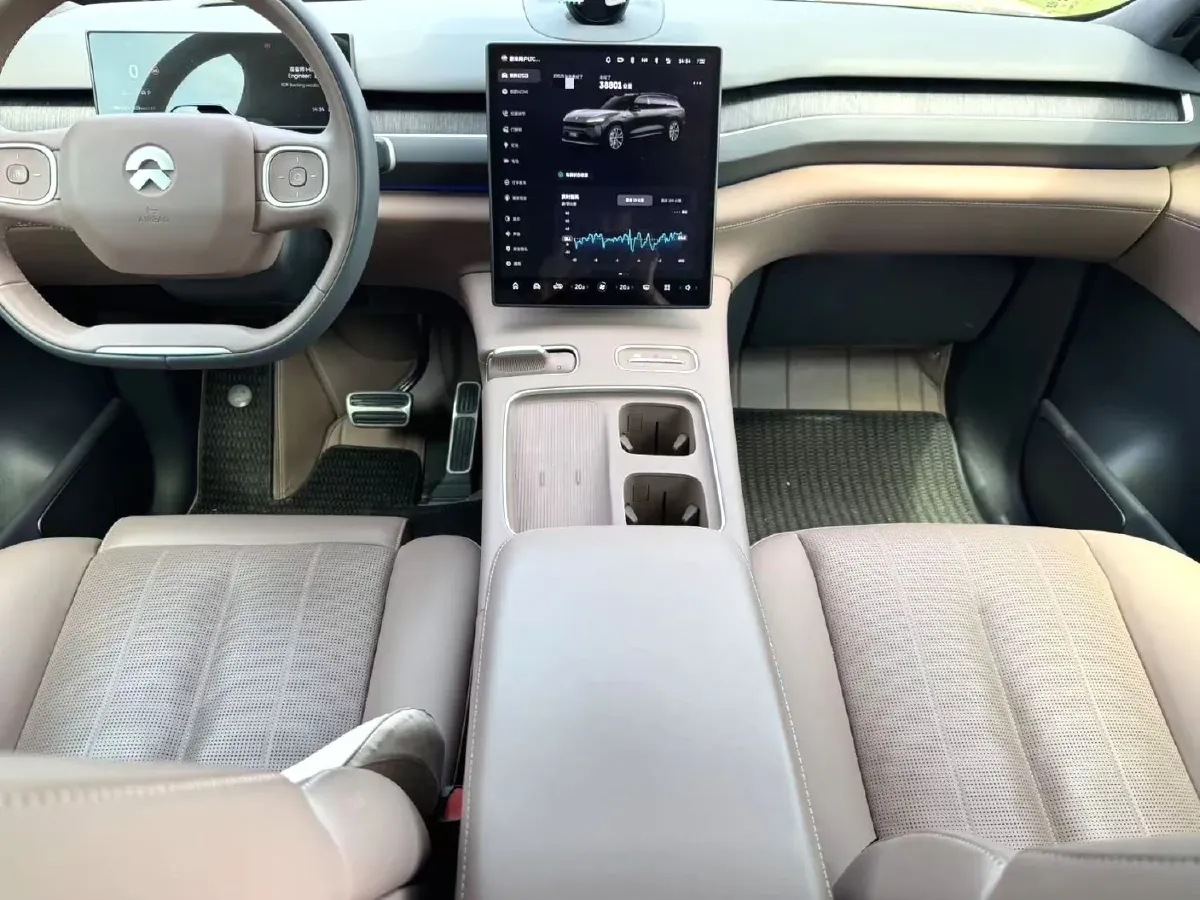 2024 Porsche Macan All-Electric BEV 100KWH,autocango,china used car exporter,china ev exporter,chinese used car exporter,chinese used ev exporter